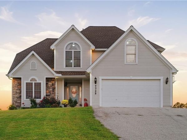7725 Huckleberry Road, Odessa, MO 64076