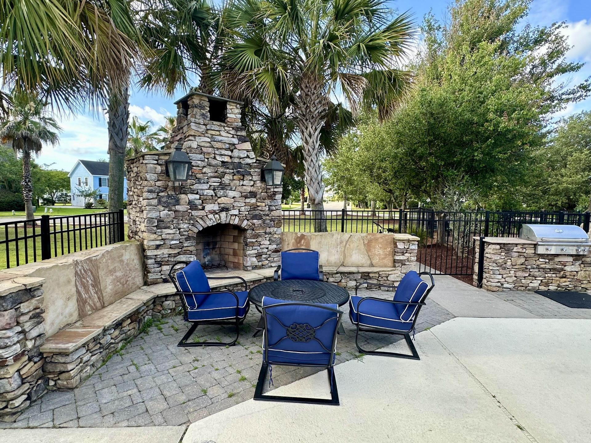 1084 Rivershore Road Photo 100