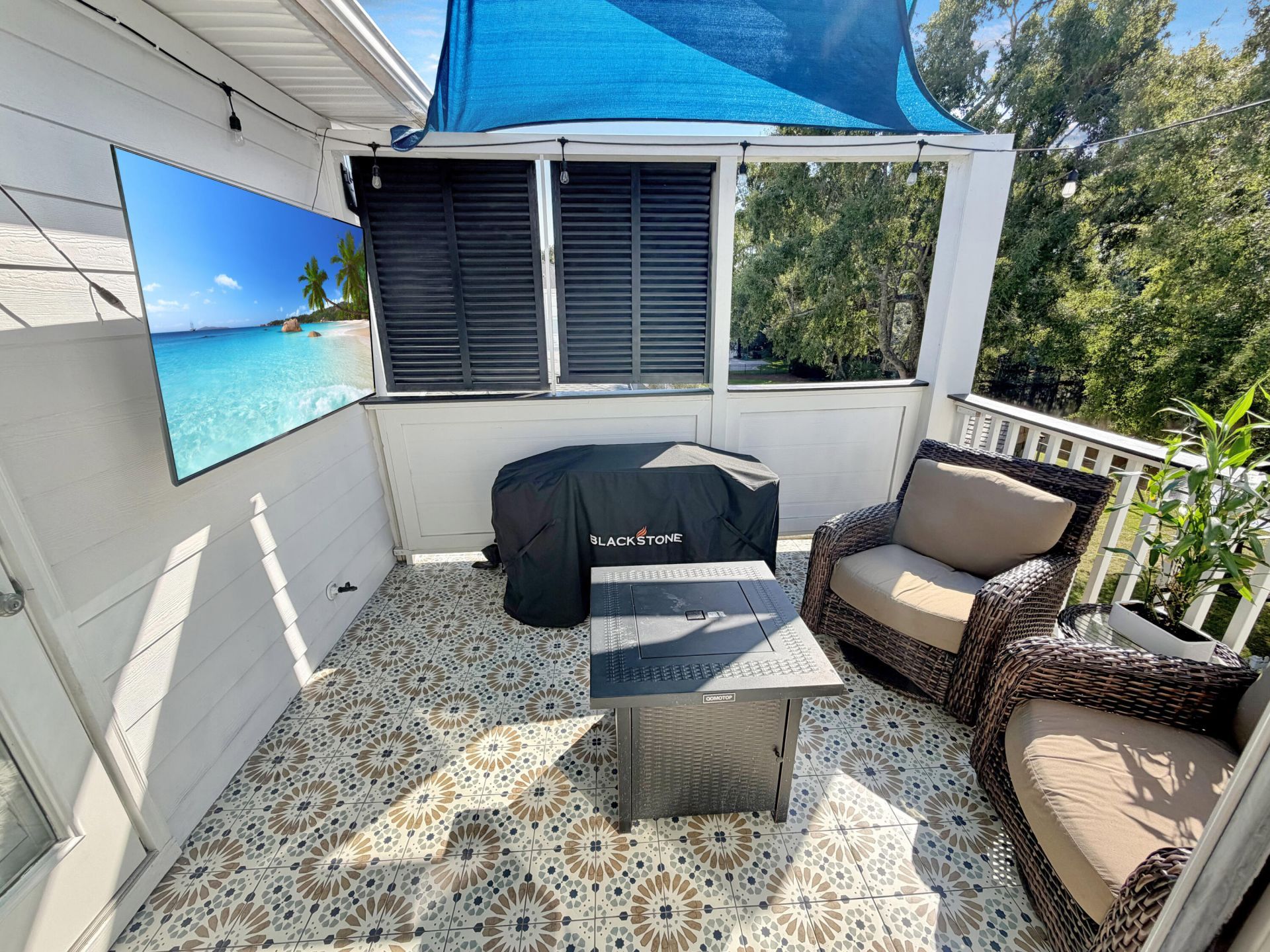 1084 Rivershore Road Photo 46