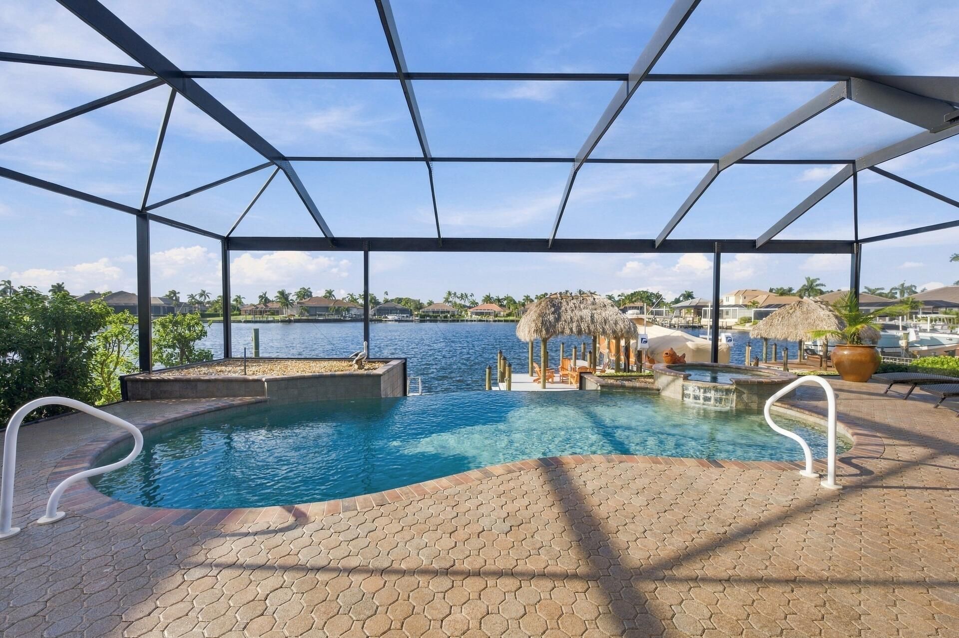 1805 Harbour Cir, Cape Coral, FL 33914 Photo