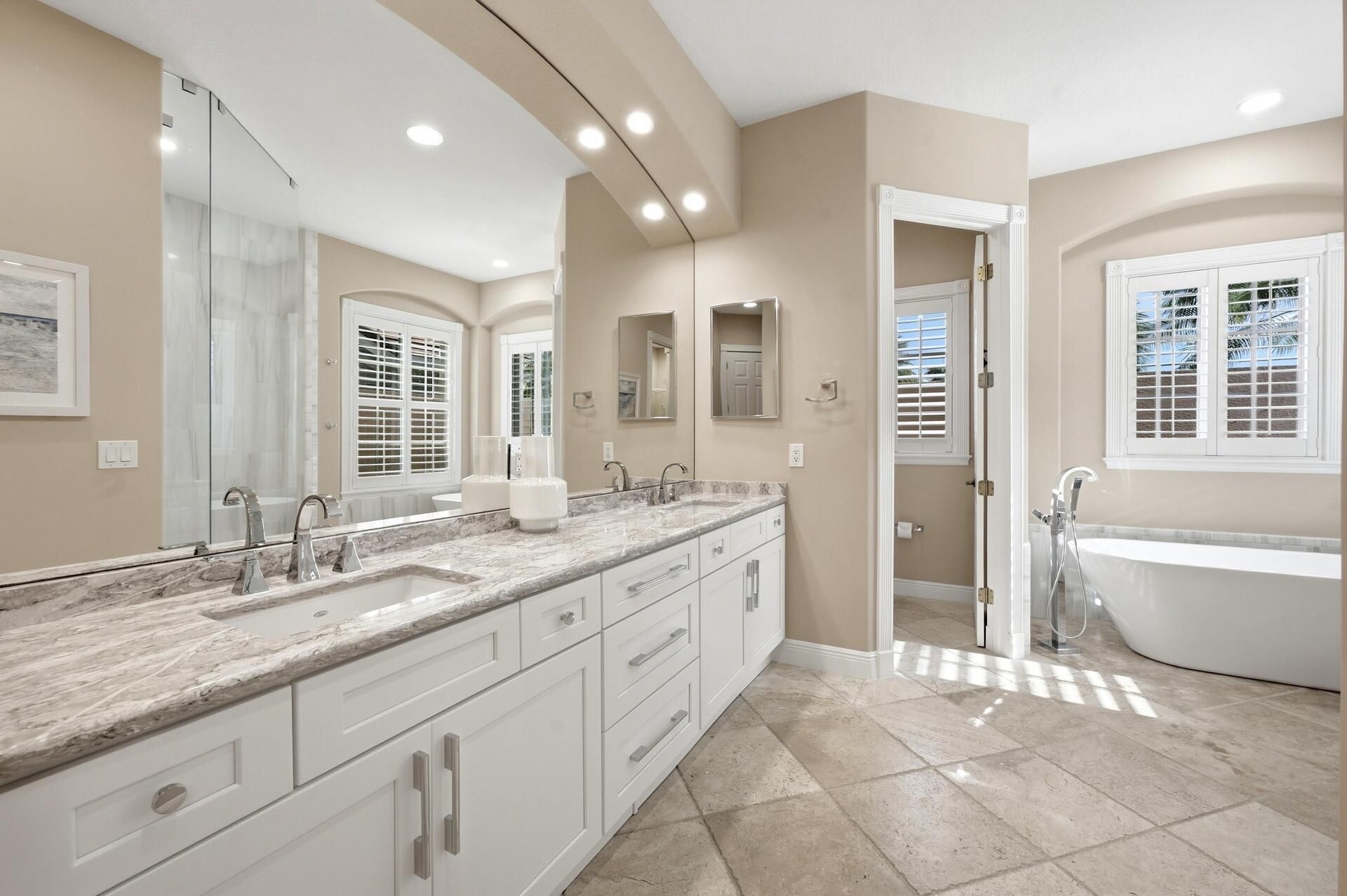 1805 Harbour Cir, Cape Coral, FL 33914 Photo