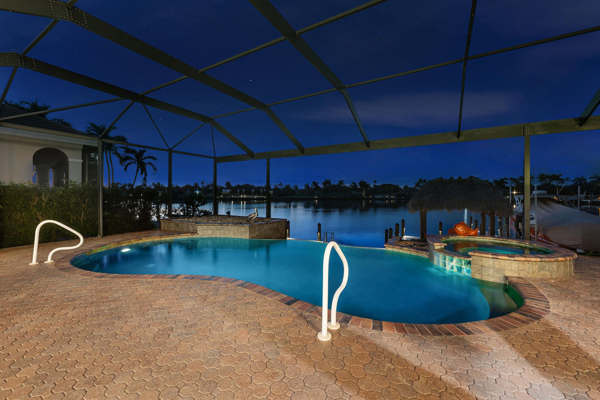 1805 Harbour Cir, Cape Coral, FL 33914 Photo