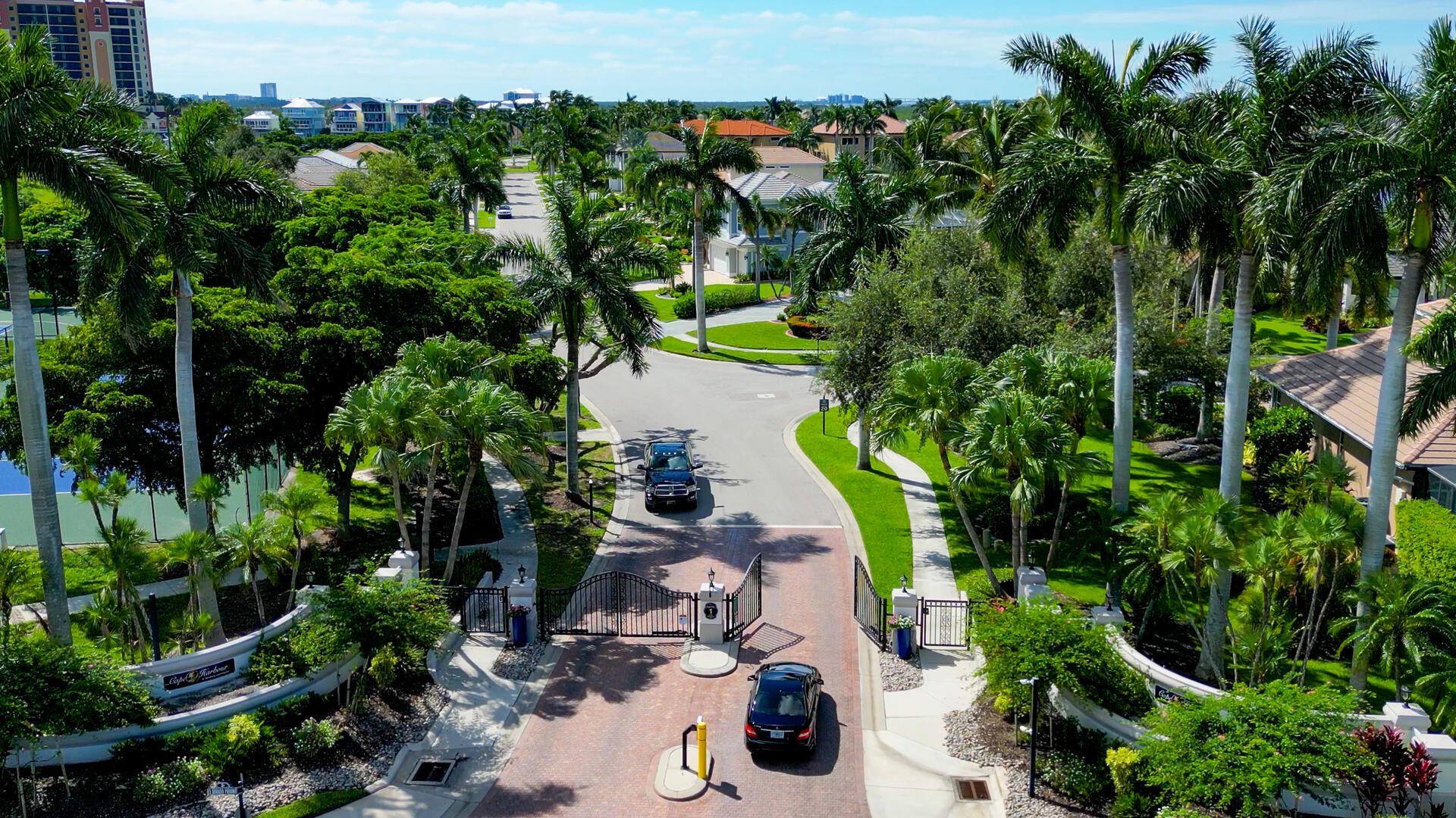 1805 Harbour Cir, Cape Coral, FL 33914 Photo