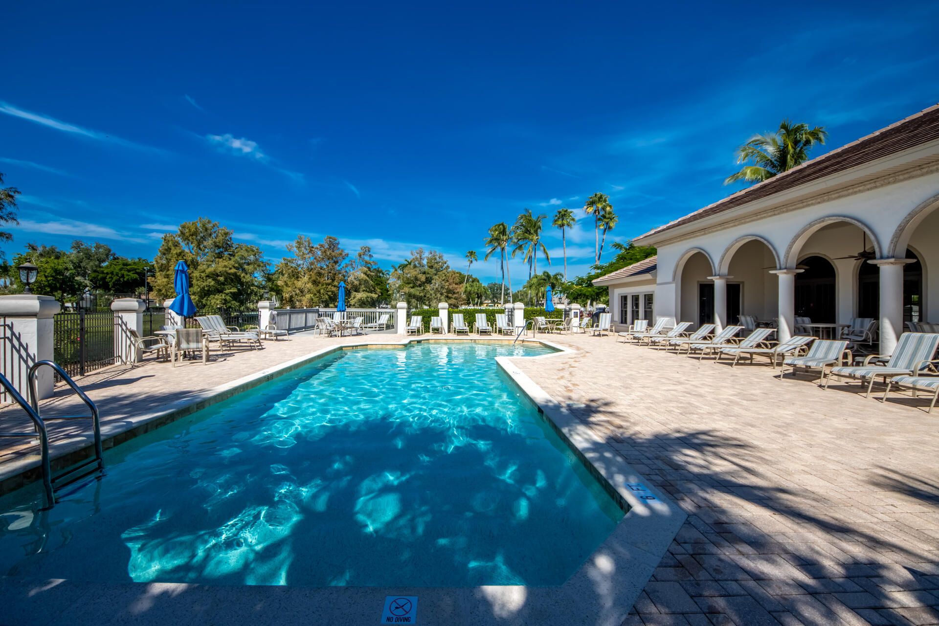 1805 Harbour Cir, Cape Coral, FL 33914 Photo