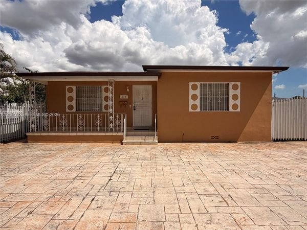 255 SW 60th Ave, Miami, FL 33144