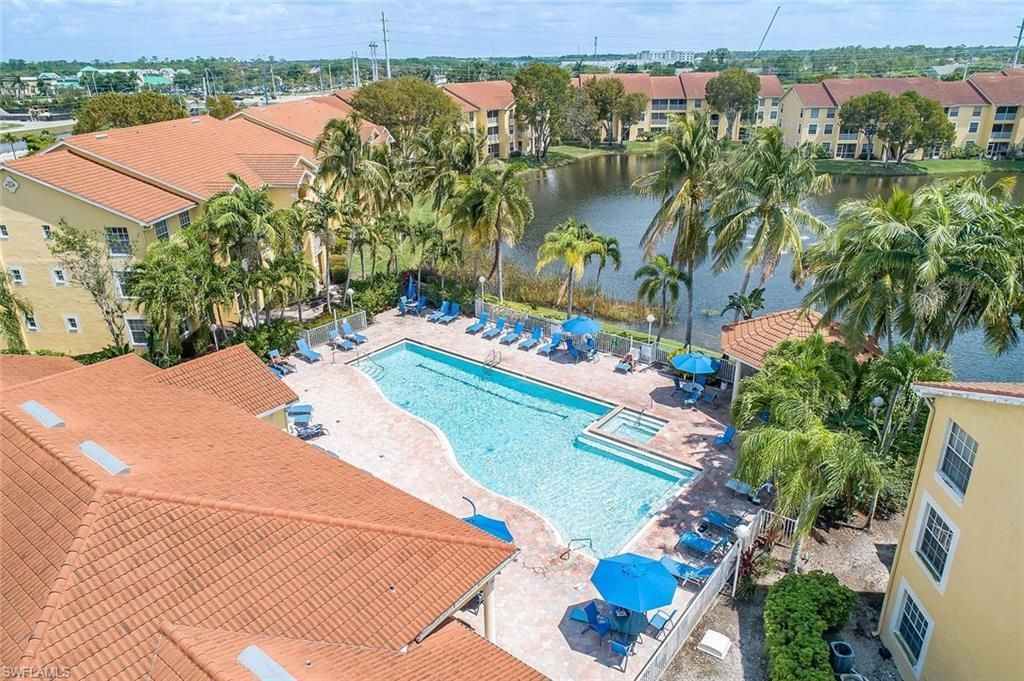 4630 Saint Croix Ln, Unit 824, Naples, FL 34109 Photo