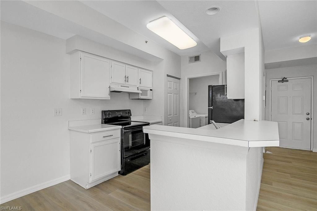 4630 Saint Croix Ln, Unit 824, Naples, FL 34109 Photo