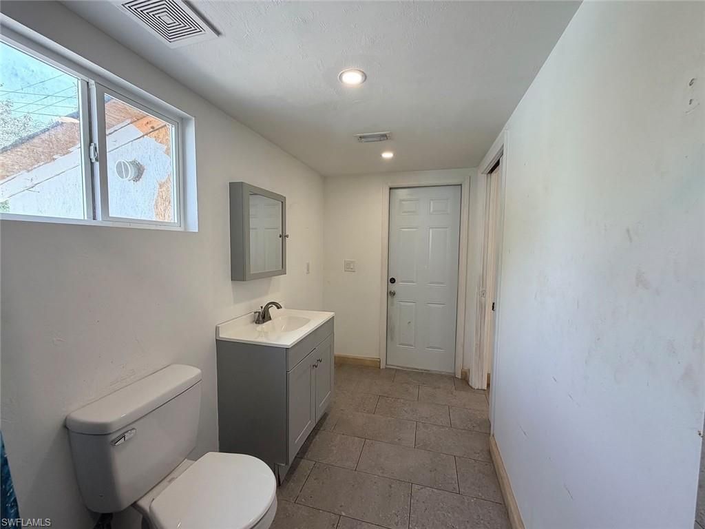 19751 Adams Rd , Fort Myers, FL 33908 Photo