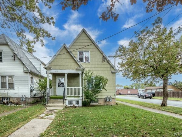 2401 Grand Avenue , Niagara Falls, NY 14301