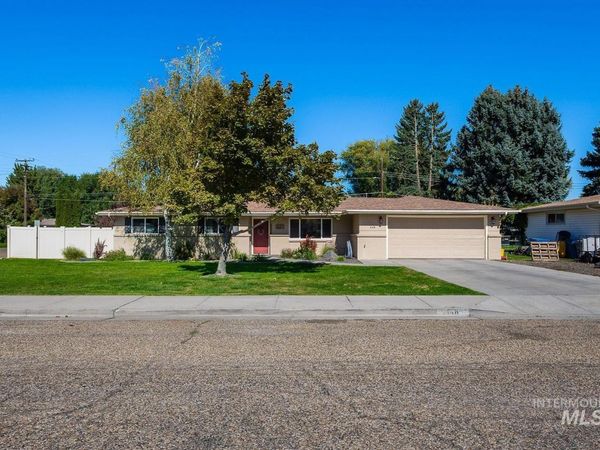 448 W Bird, Nampa, ID 83686