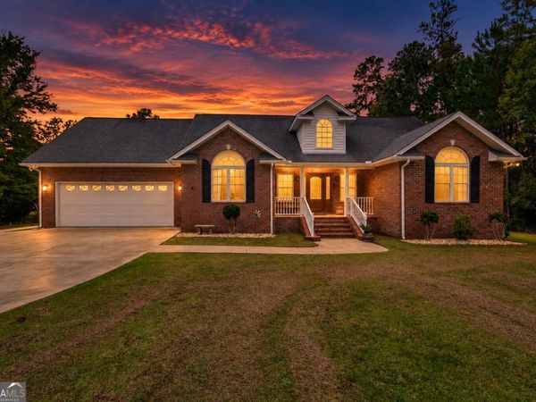 296 Magnolia Road, Midway, GA 31320