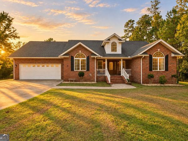 296 Magnolia Road, Midway, GA 31320