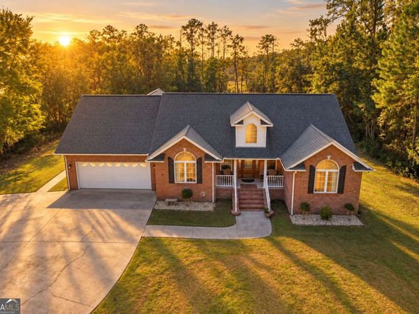 296 Magnolia Road, Midway, GA 31320