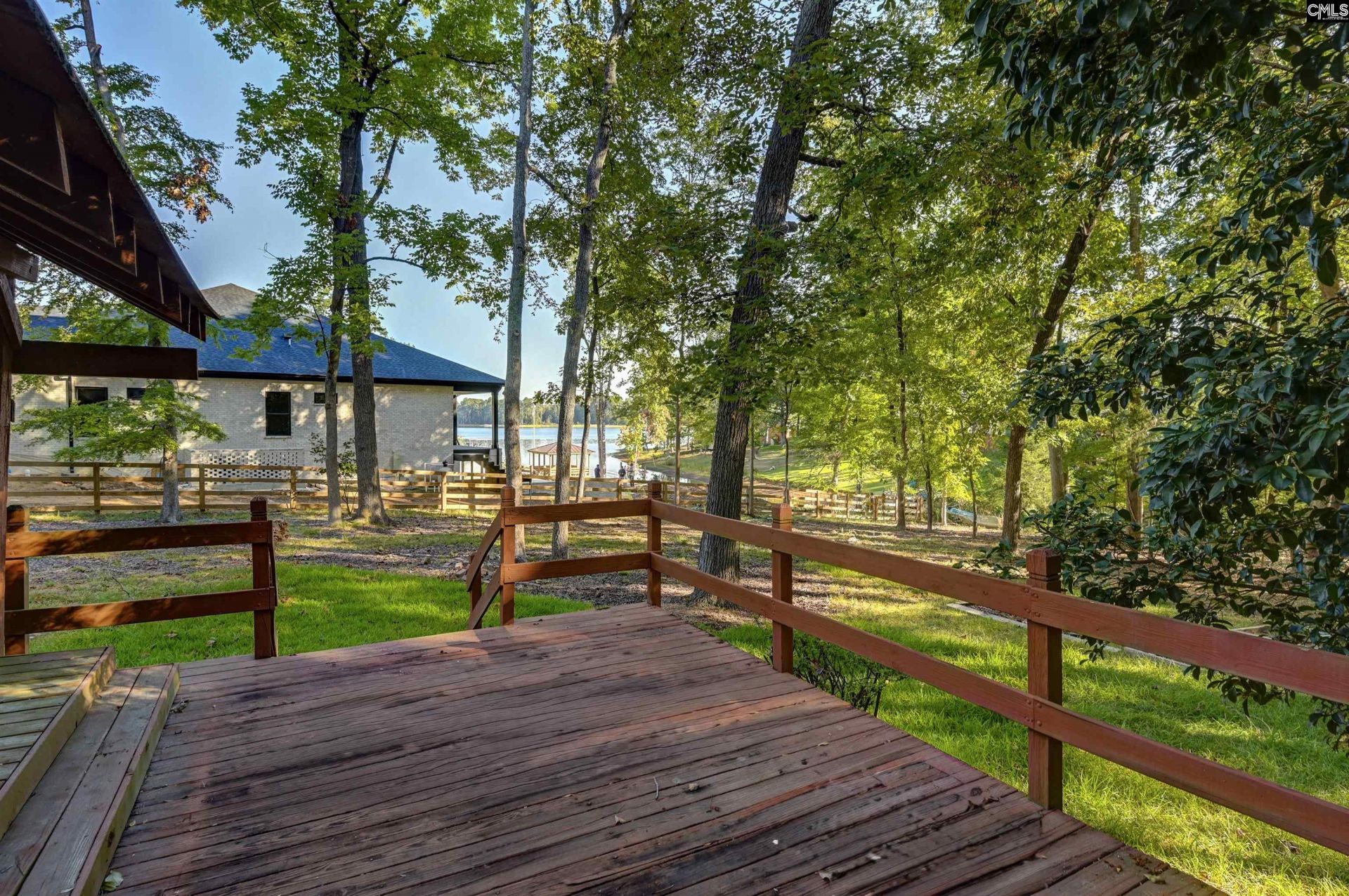 1004 Fieldstone Road  Photo 20