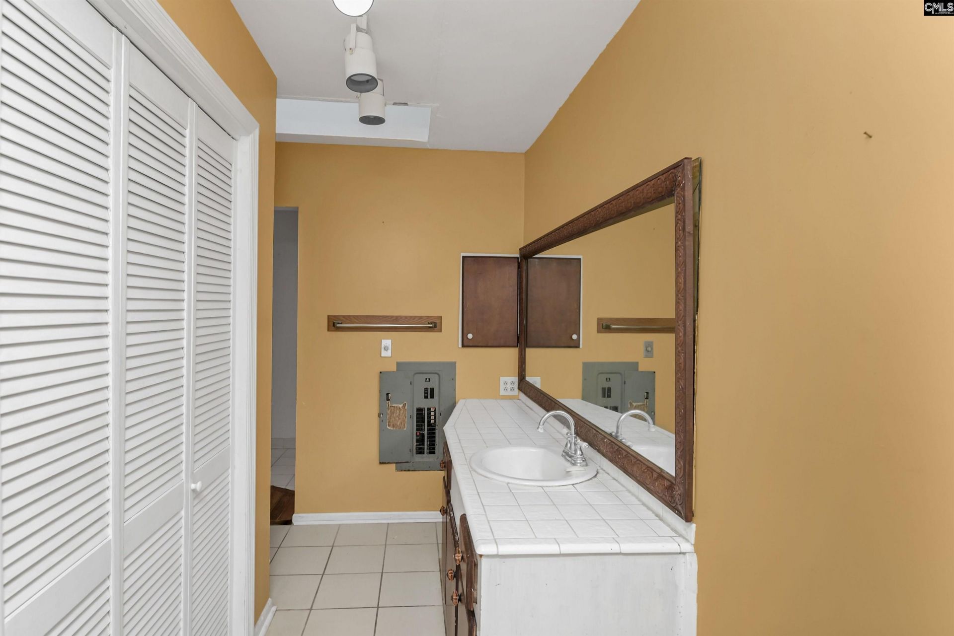 1004 Fieldstone Road  Photo 33