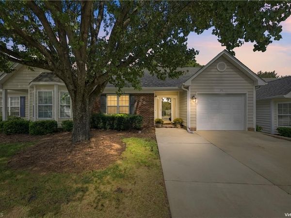 94 Mansfield Circle, Greensboro, NC 27455