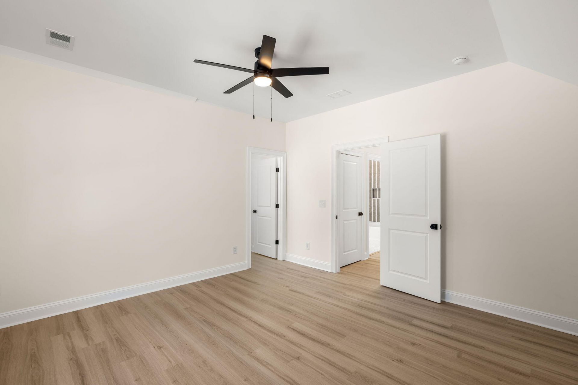 1104 Gunn Avenue Photo 32