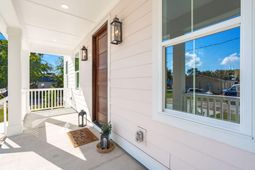 1104 Gunn Avenue photo 4