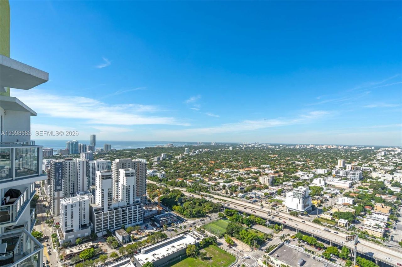 185 SW 7th St , Unit 4401, Miami, FL 33130 Photo