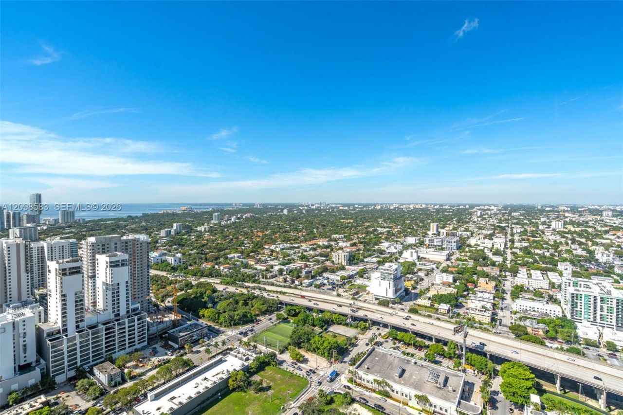 185 SW 7th St , Unit 4401, Miami, FL 33130 Photo
