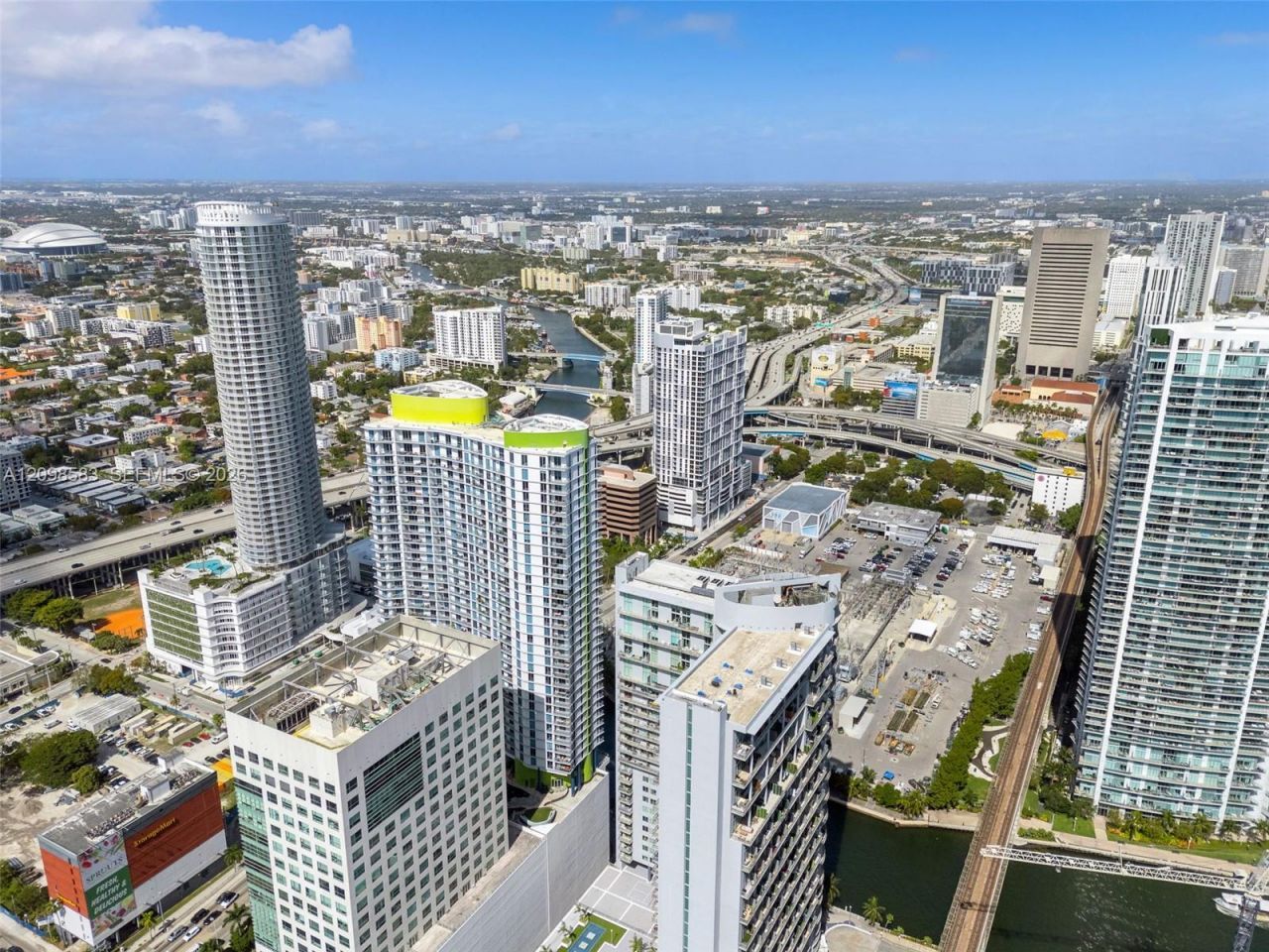 185 SW 7th St , Unit 4401, Miami, FL 33130 Photo