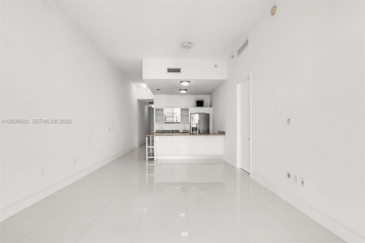 185 SW 7th St , Unit 4401, Miami, FL 33130 Photo