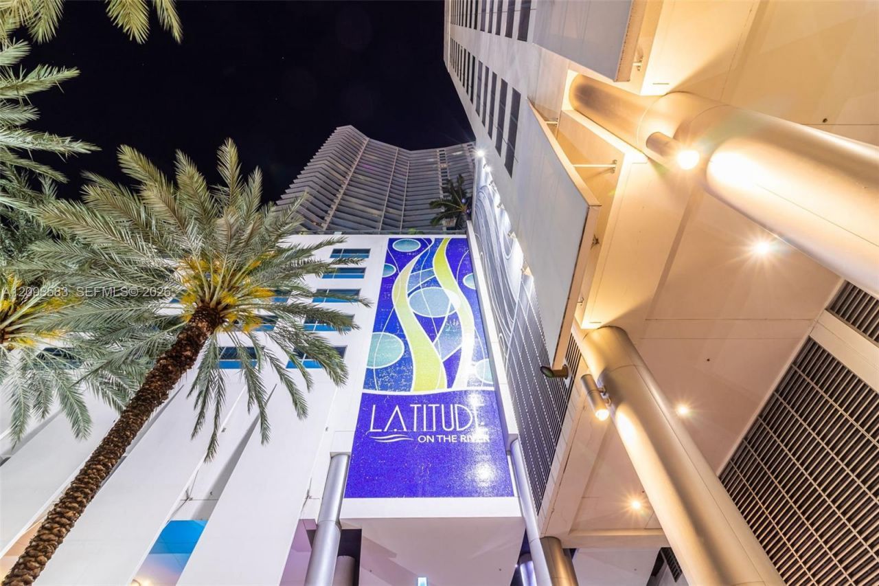 185 SW 7th St , Unit 4401, Miami, FL 33130 Photo