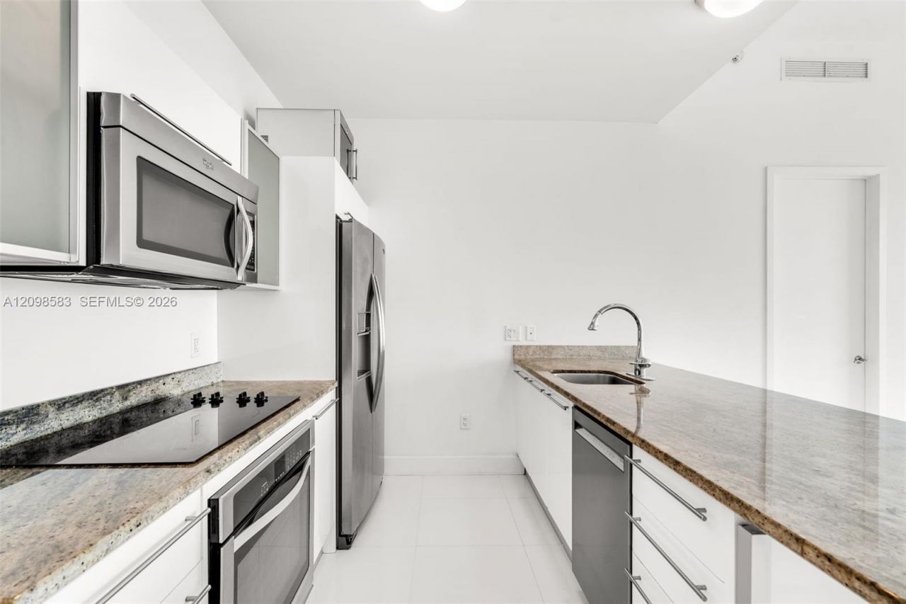 185 SW 7th St , Unit 4401, Miami, FL 33130 Photo