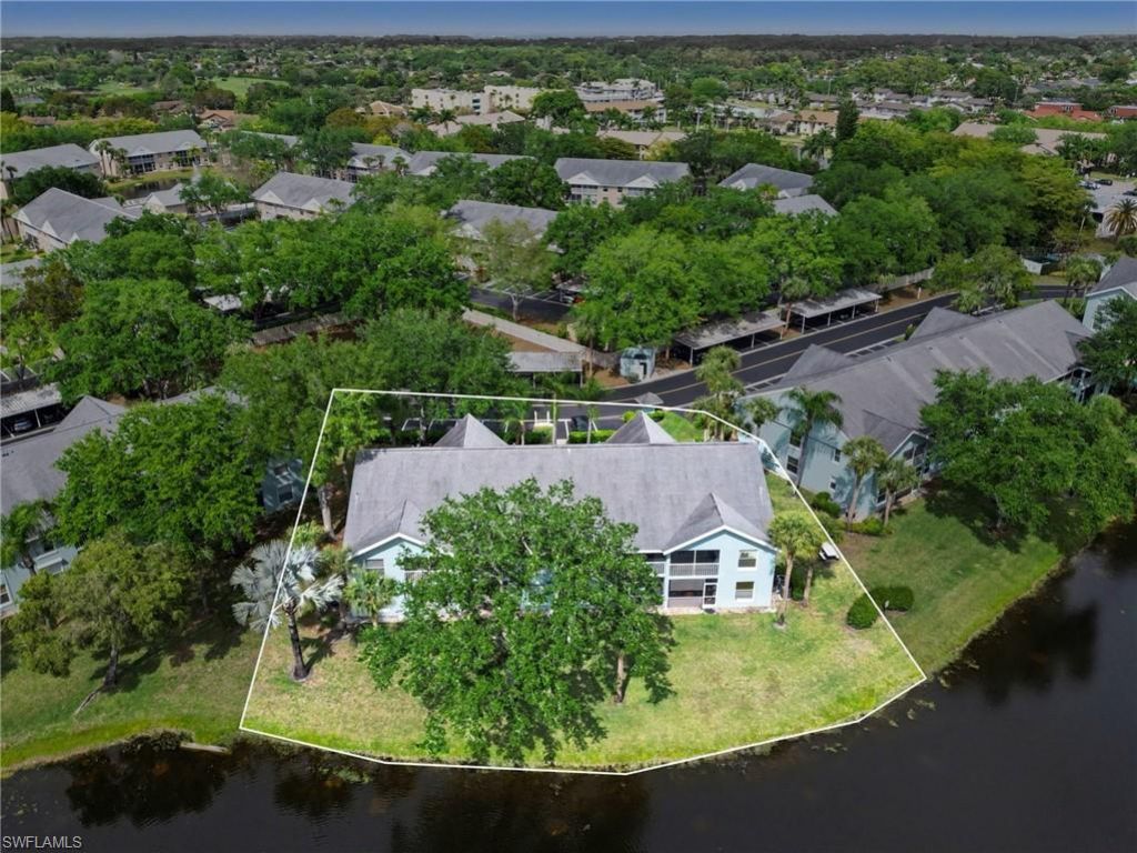 153 Wading Bird Cir , Unit J201, Naples, FL 34110 Photo