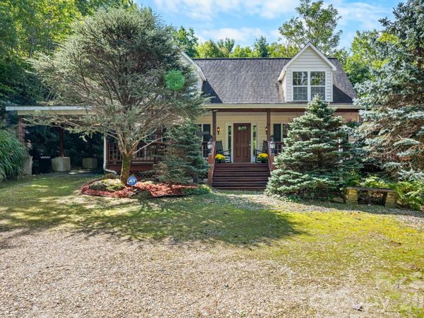 1056 Old Hampton Road , Boone, NC 28607
