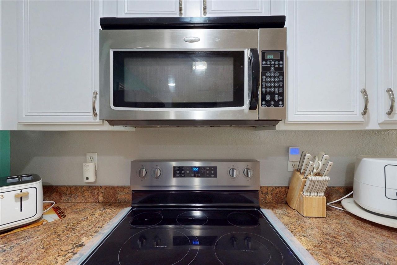 2623 SW Marshfield Court, Port Saint Lucie, FL 34953 Photo