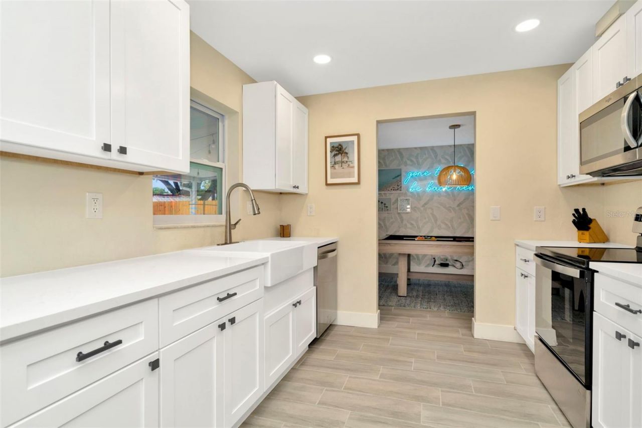 11008 111th Way, Seminole, FL 33778 Photo