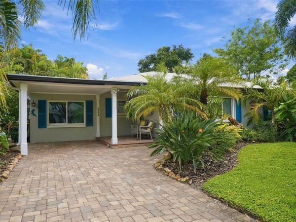 2174 BOUGAINVILLEA STREET , SARASOTA, FL 34239