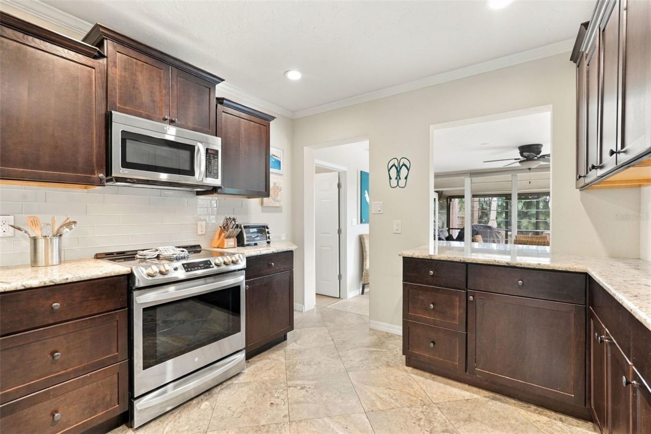 2174 Bougainvillea Street, Sarasota, FL 34239 Photo