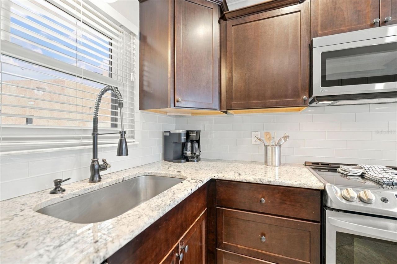 2174 Bougainvillea Street, Sarasota, FL 34239 Photo