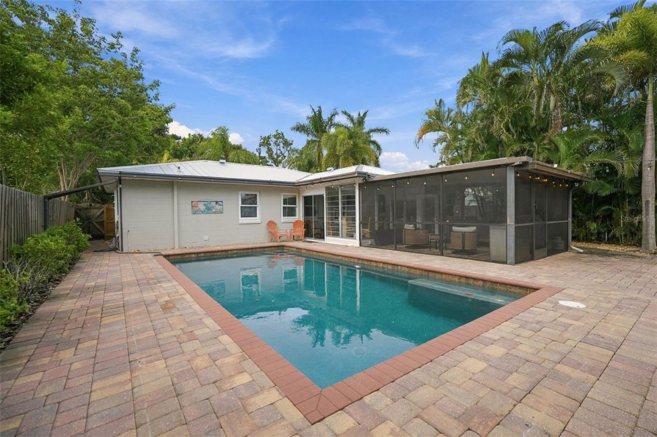 2174 Bougainvillea Street, Sarasota, FL 34239 Photo