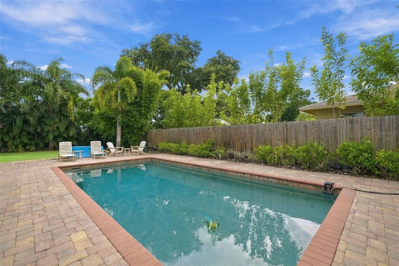 2174 Bougainvillea Street, Sarasota, FL 34239 Photo