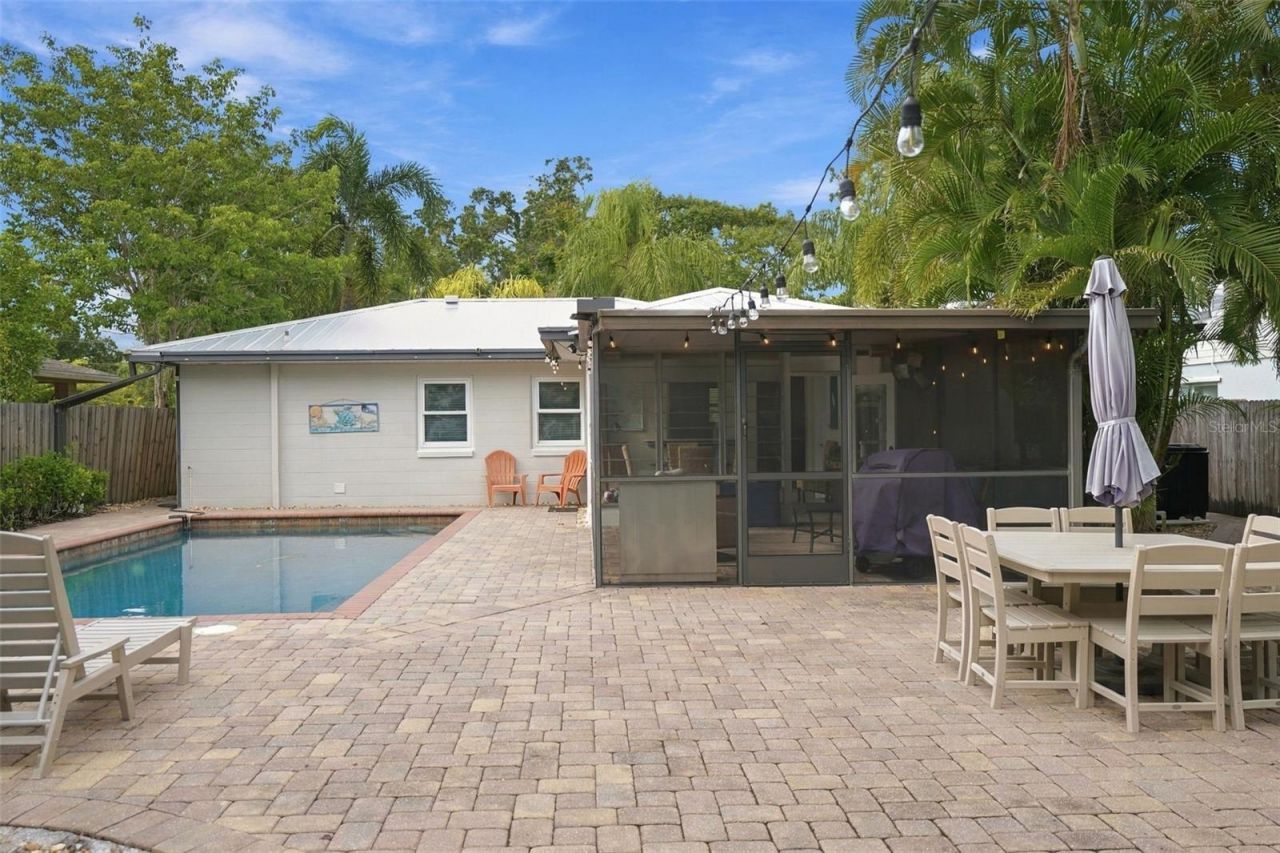 2174 Bougainvillea Street, Sarasota, FL 34239 Photo