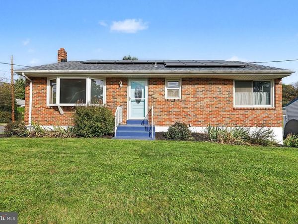 2095 CLARENDON STREET, CAMP HILL, PA 17011