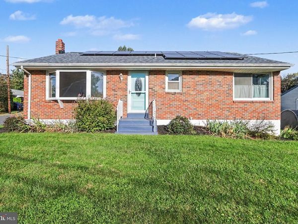 2095 CLARENDON STREET, CAMP HILL, PA 17011