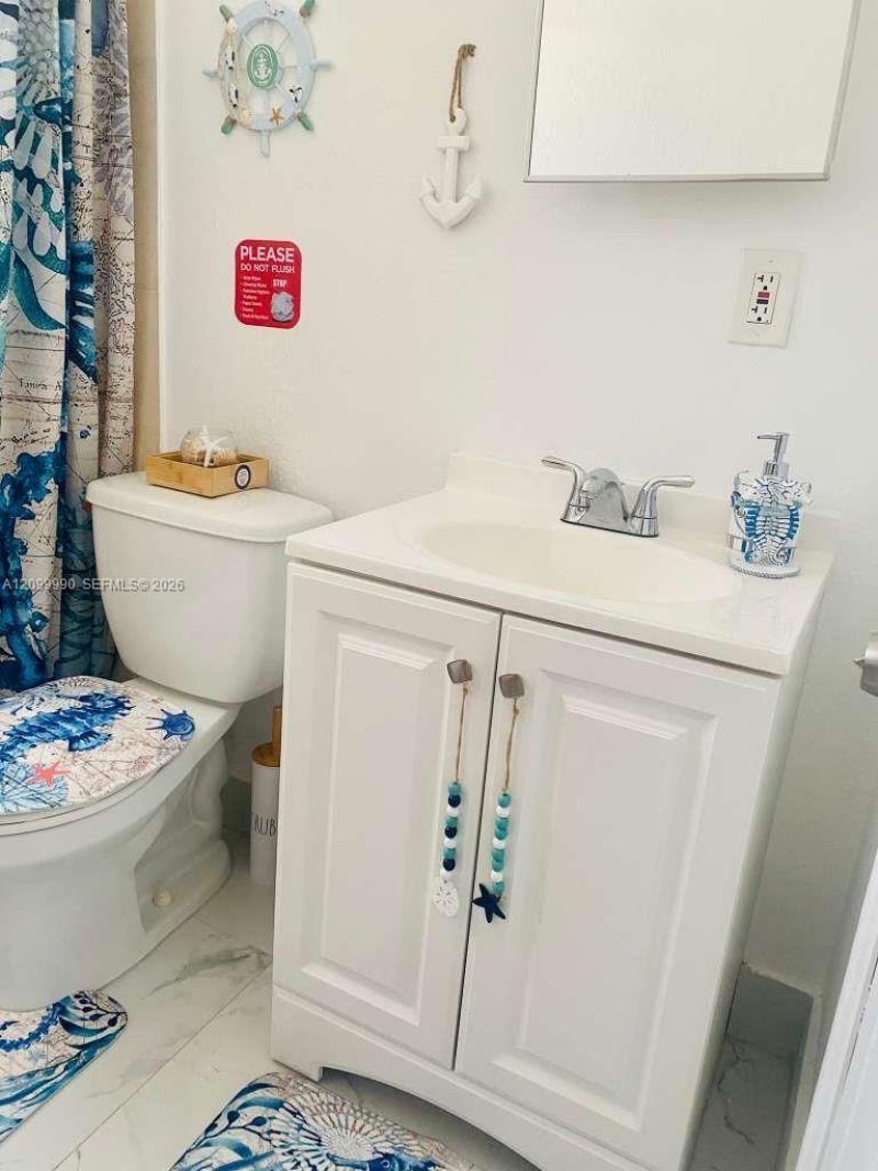 1558 NW 103rd St , Unit 1558, Miami, FL 33147 Photo