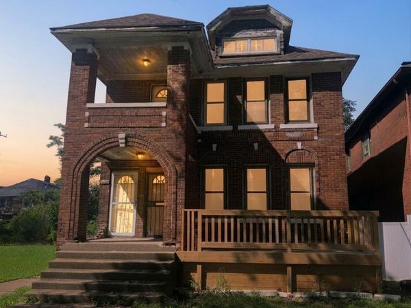 2708 W Grand Street, Detroit, MI 48238