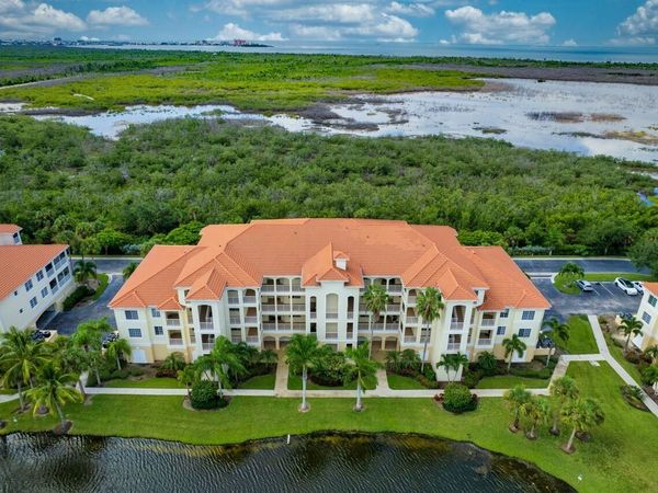 20041 Sanibel View Cir, Unit 104, Fort Myers, FL 33908