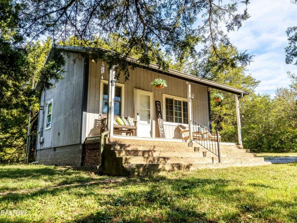 1735 Mccarty Rd, Knoxville, TN 37914
