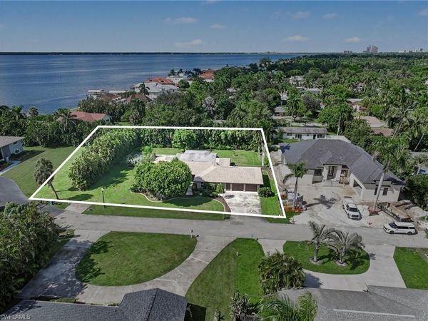 1309 Jambalana LN , FORT MYERS, FL 33901