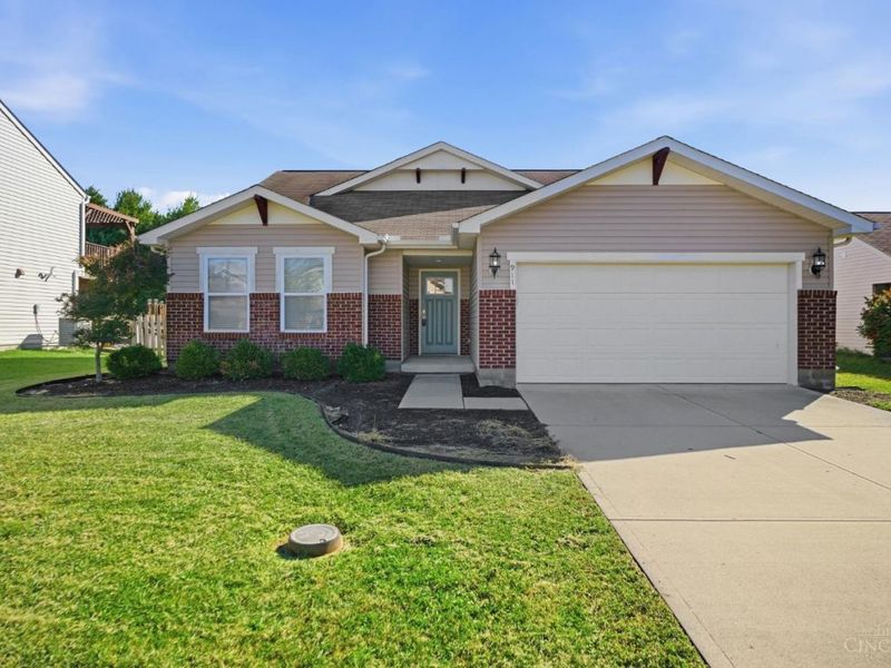 911 Regency Court, Trenton, OH 45067 Photo 1