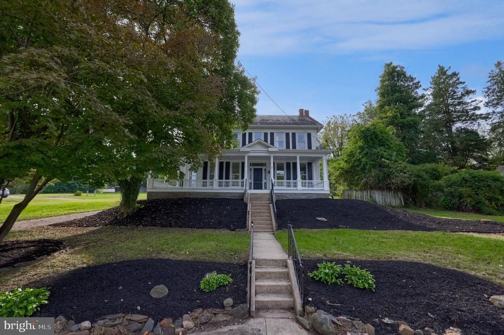 402 MAIN STREET, DELTA, PA 17314