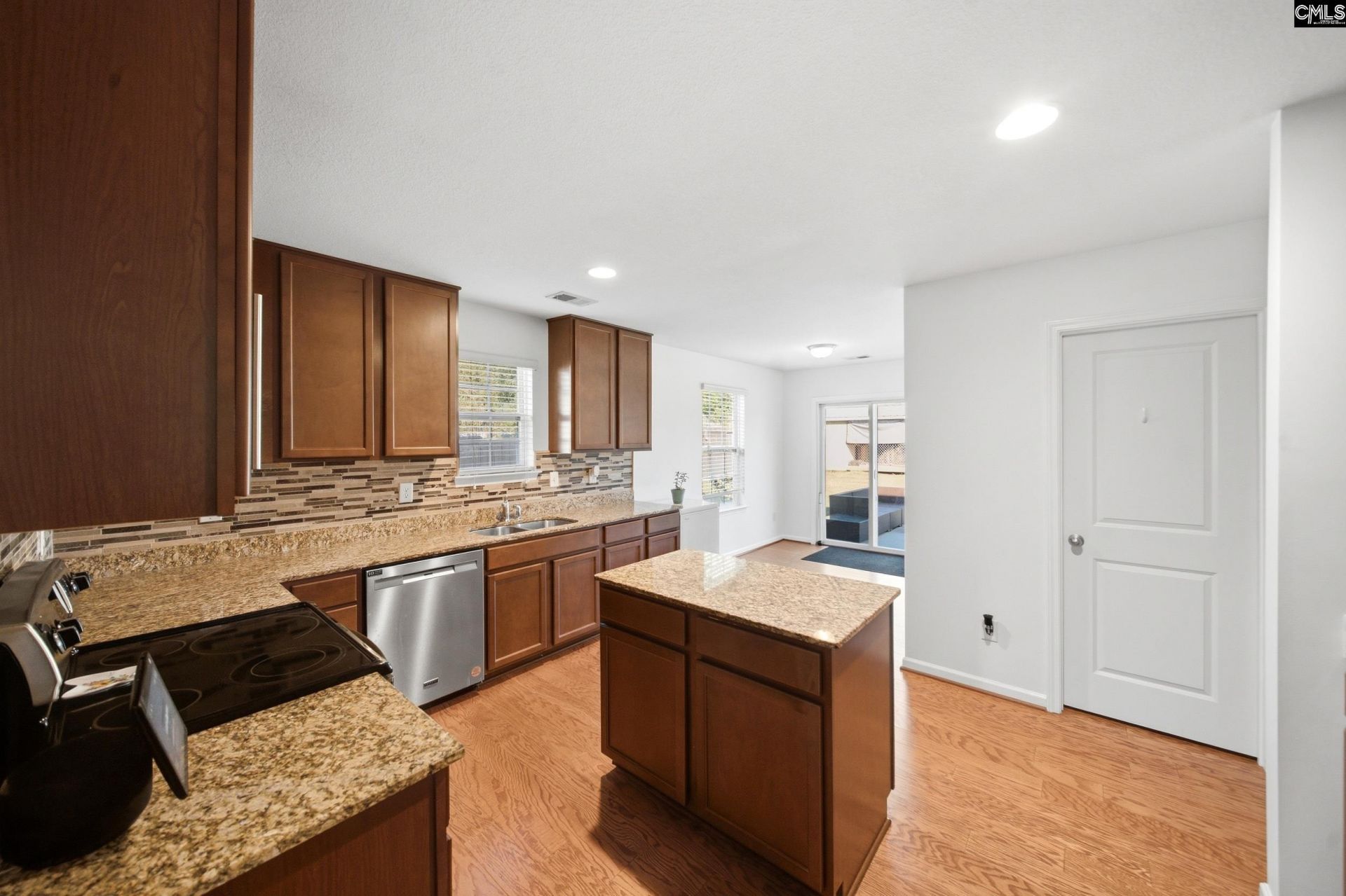 375 Colony Drive  Photo 10