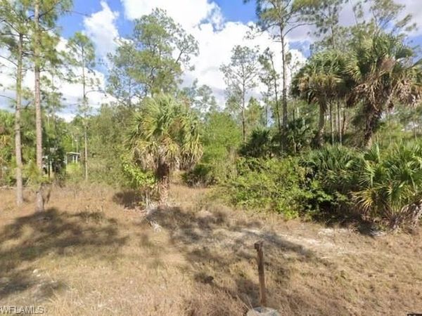 812 Sheldon AVE , LEHIGH ACRES, FL 33936