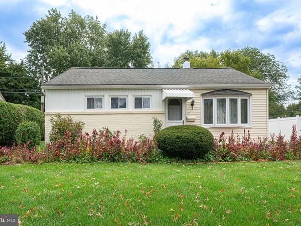 521 WINDING ROAD, LANSDALE, PA 19446